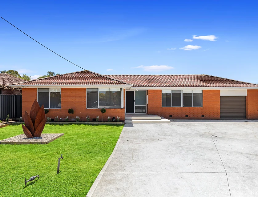 15 Sheldon Court, Gladstone Park, North Melbourne, 3 침실, 1 욕실, House