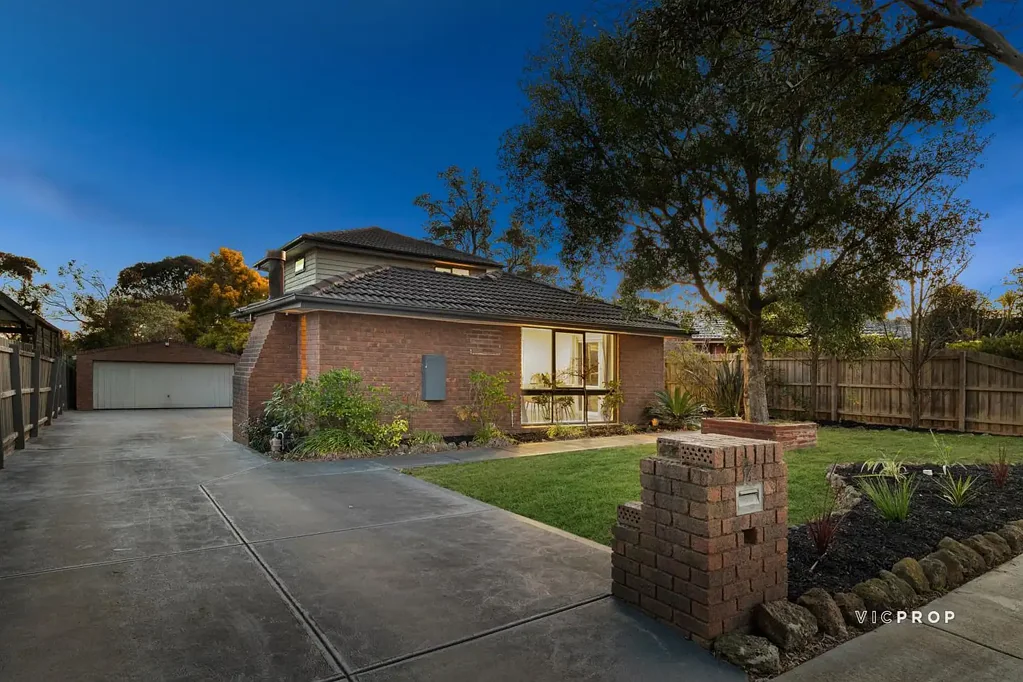 Ferntree Gully 4 Bedroom Effortless Family Living in the Heart of Ferntree Gully!
