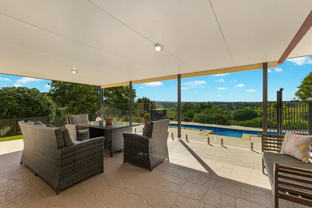 Richmond Hill 3房  Hinterland haven with stunning views to the ranges