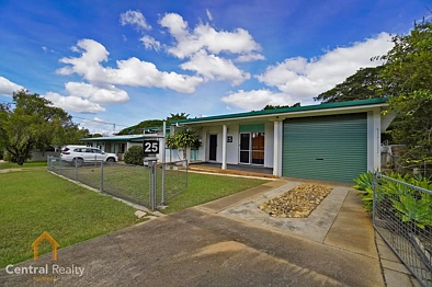 Mareeba 3Habitaciones CONVENIENTLY LOCATED AND SOLID