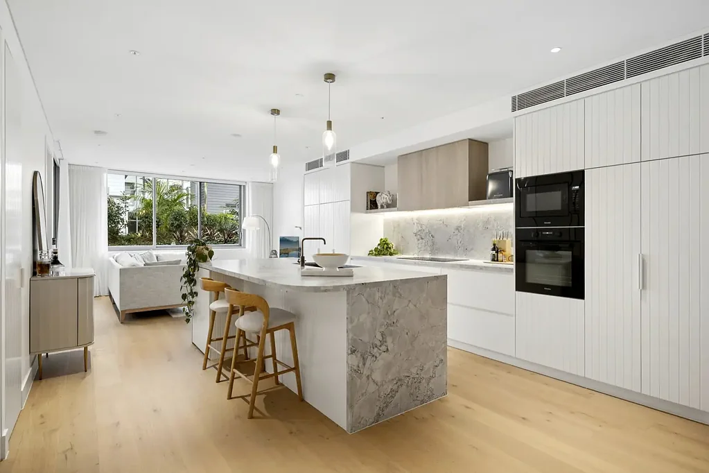 Luxury North-Facing Apartment in Prestigious Bathers Collaroy