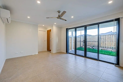 客厅 - 2/2 Haystack Close, Park Ridge, QLD 4125