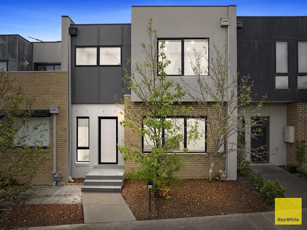 Mernda 3房  Parkside Living with Stunning Views & No Body Corporate