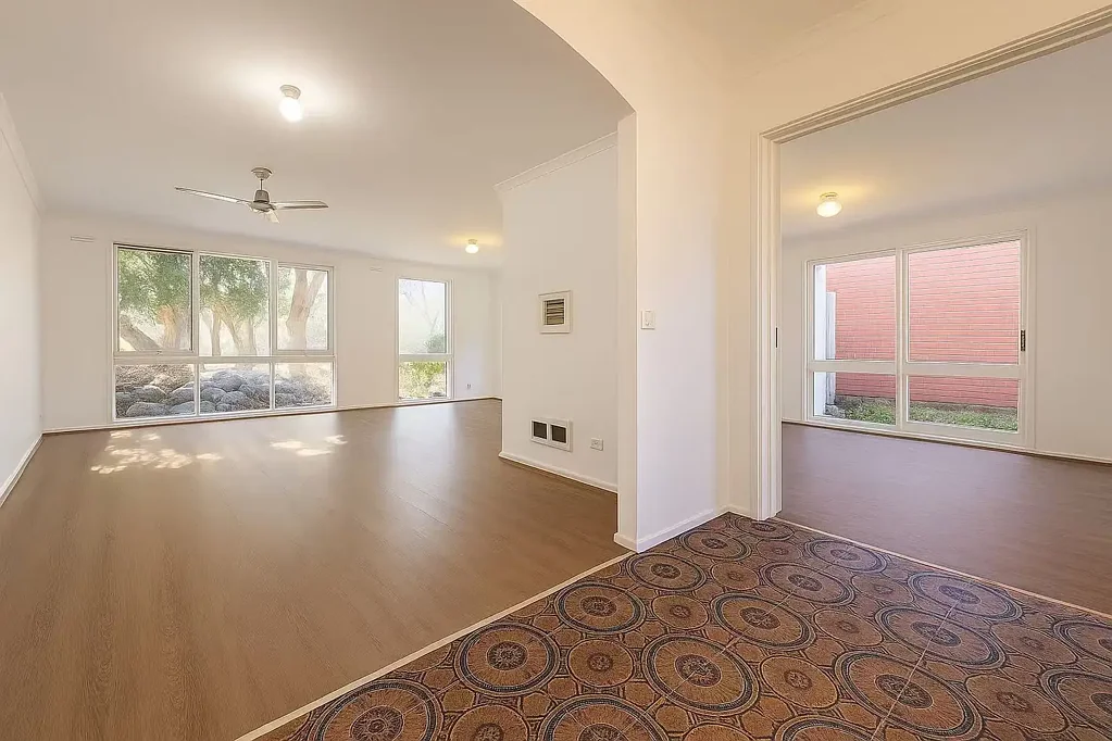 Stunning Unfurnished 3 Bedroom House Located in Seaside town of Seaford