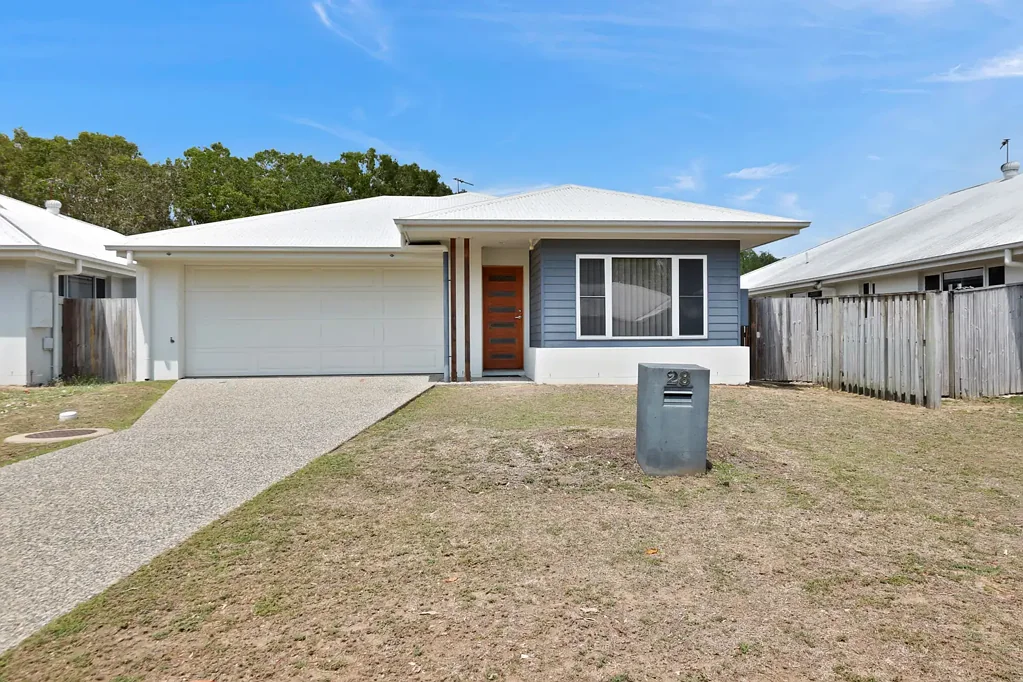 28 Warilla View, Blacks Beach, QLD 4740