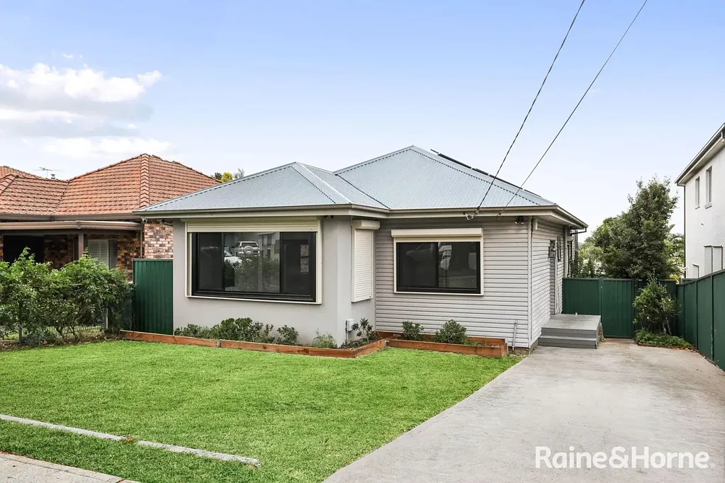 99 Dreadnought Street, Roselands, NSW 2196