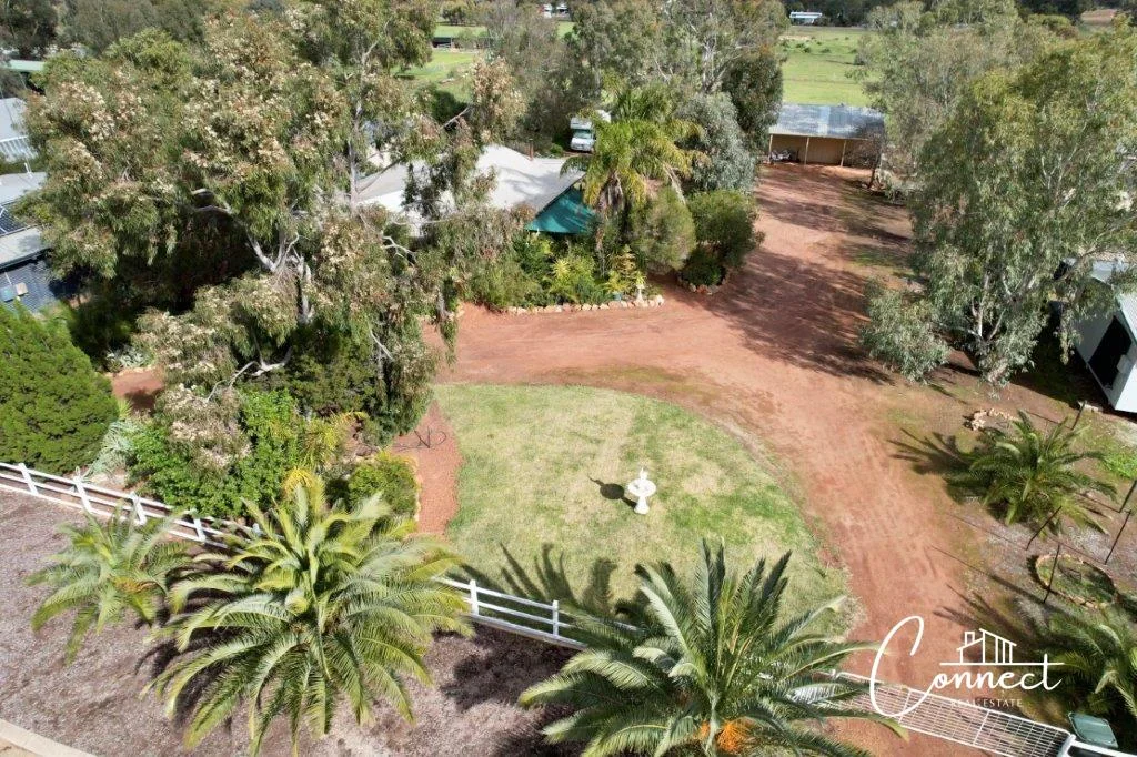 15 & 17 Hunter Road, Muluckine, WA 6401