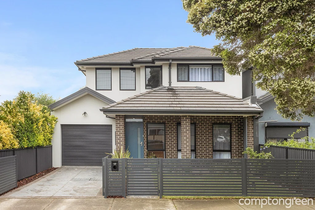 17 Paproth Grove, Altona North, VIC 3025
