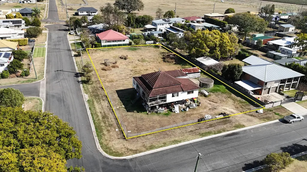 Laidley 3房 占地2,342平方米的超大转角地块 – Laidley的绝佳开发潜力 HUGE 2,342square metres CORNER BLOCK WITH PRIME DEVELOPMENT POTENTIAL IN LAIDLEY
