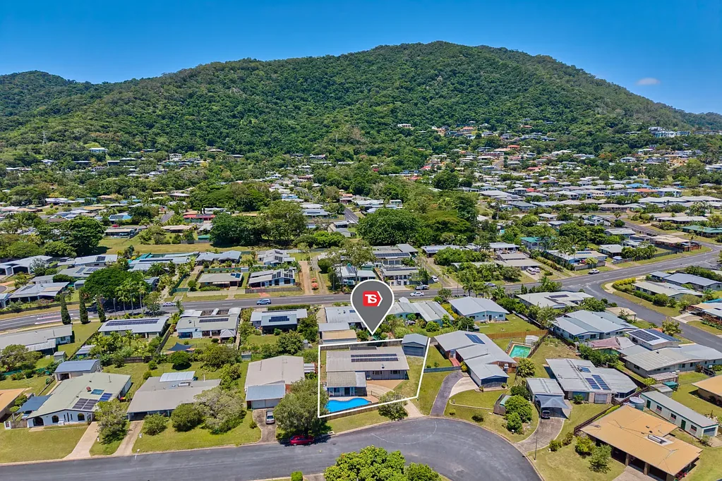 Mooroobool 4침실 Pool, Solar & Shed - Yes Please!