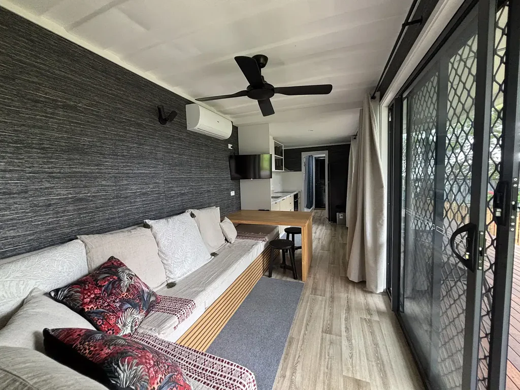 Furnished Cottage with Views