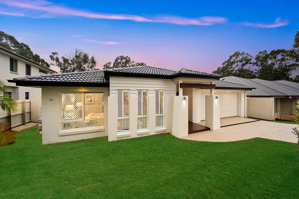 65 Taylor Place, Mackenzie, QLD 4156