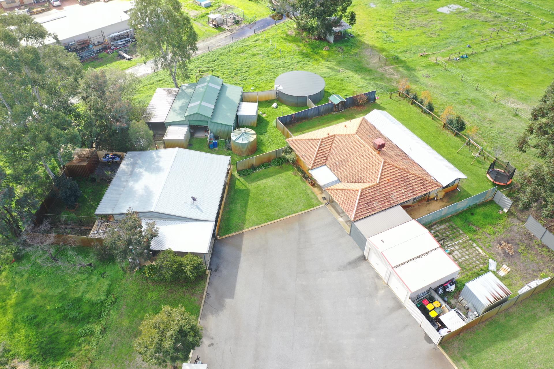 165 COUNTRY DR, OAKFORD WA 6121, 0 غرف, 0 حمامات, House