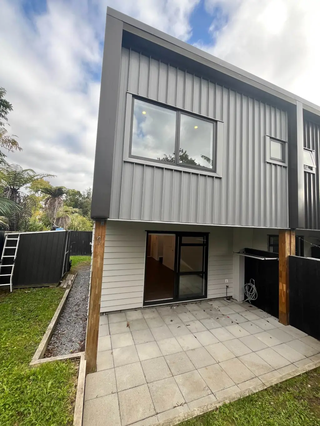 Lovely 2 Bedroom Townhouse