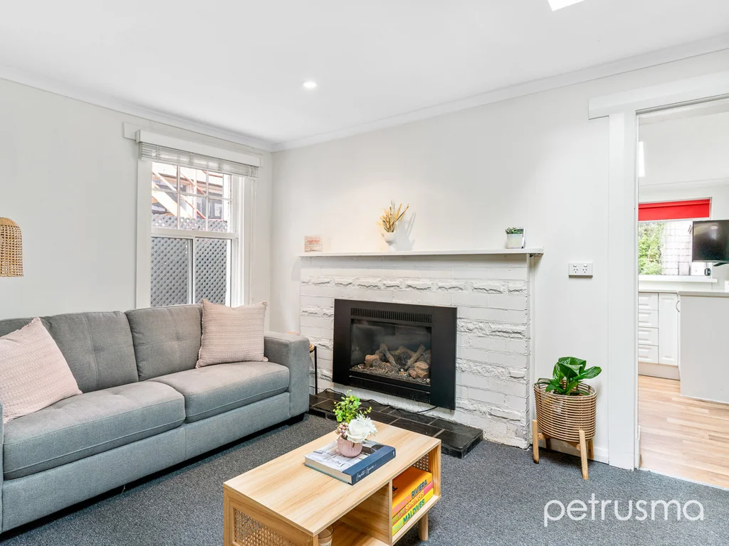 North Hobart 2房  Modernised character-home
