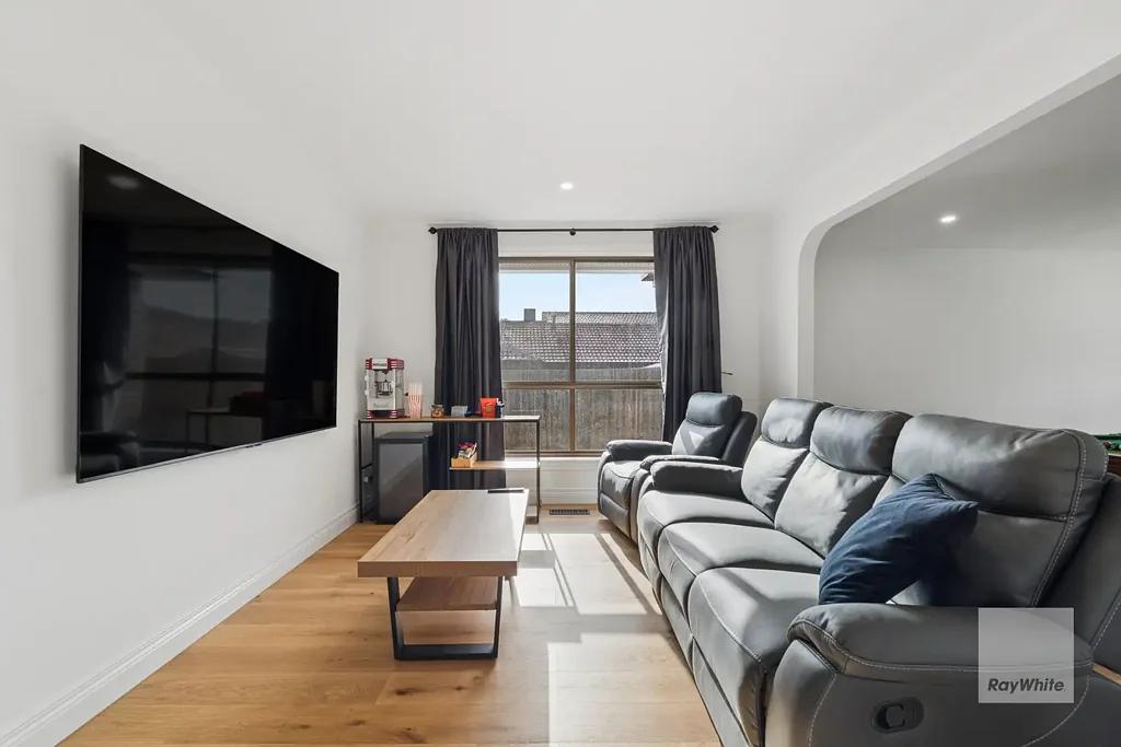 Keilor Downs 4 Slaapkamer Spacious Family Home in Prime Location