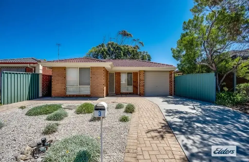 Neat & Low Maintenance Home in Central Location