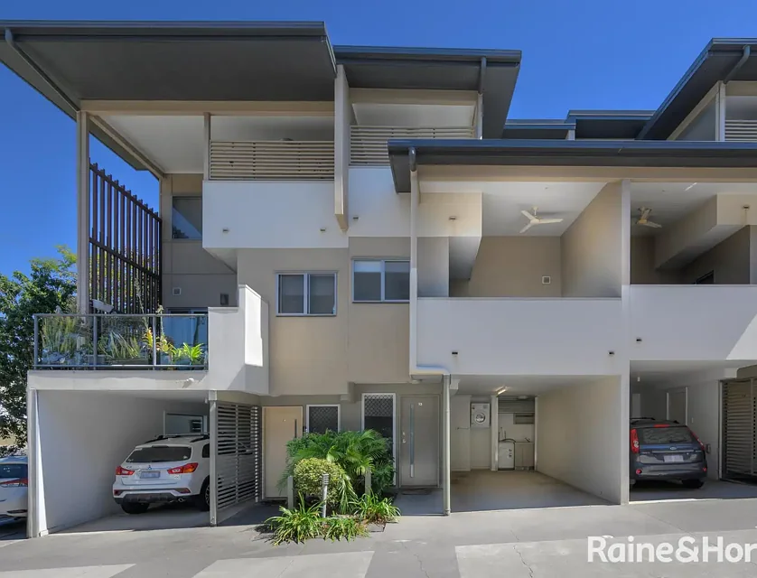 13/10-12 Flinders Street, West Gladstone, QLD 4680, 2房, 2浴, 城市屋