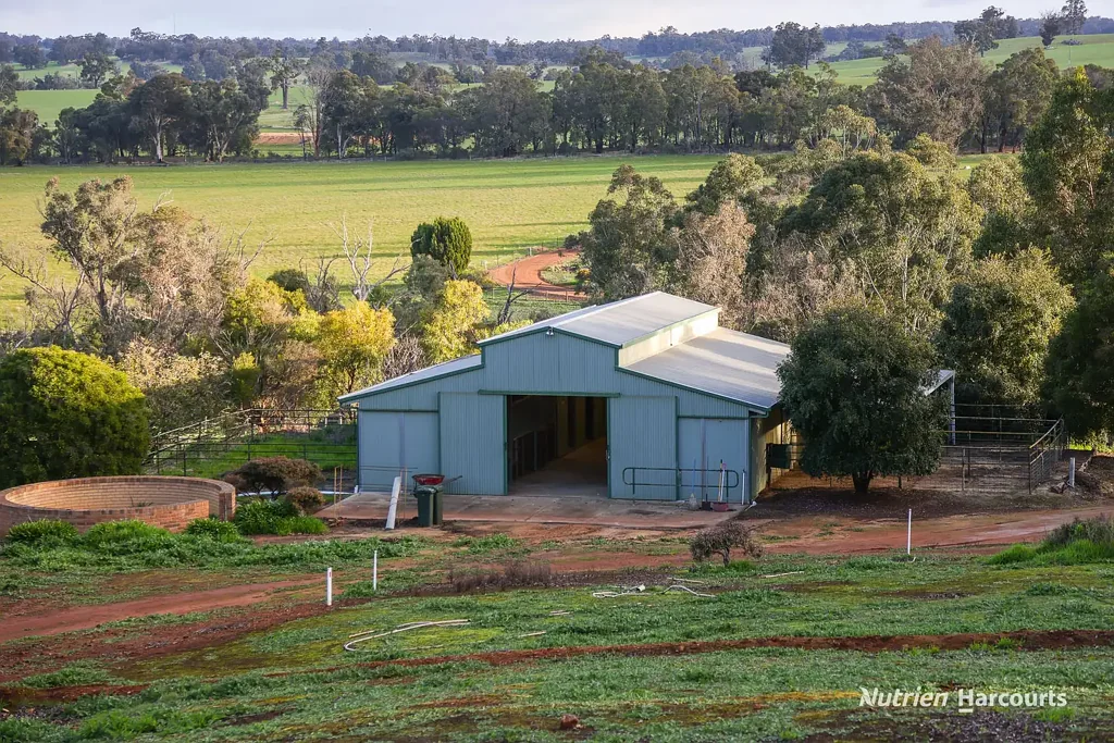 Darkan Five Star Stables - Darkan