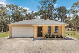 3 Raines Street, Axedale