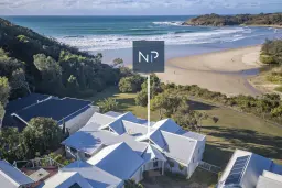 12 DIGGERS HEADLAND PL, Coffs Harbour