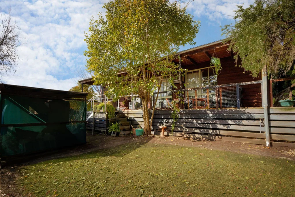 18 Jephcott Avenue, Corryong, VIC 3707