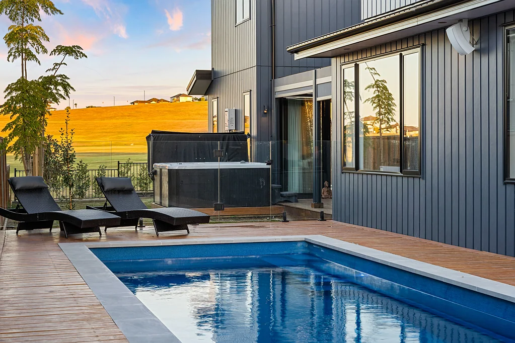 Millwater 5房  Poolside Living on Memory Lane