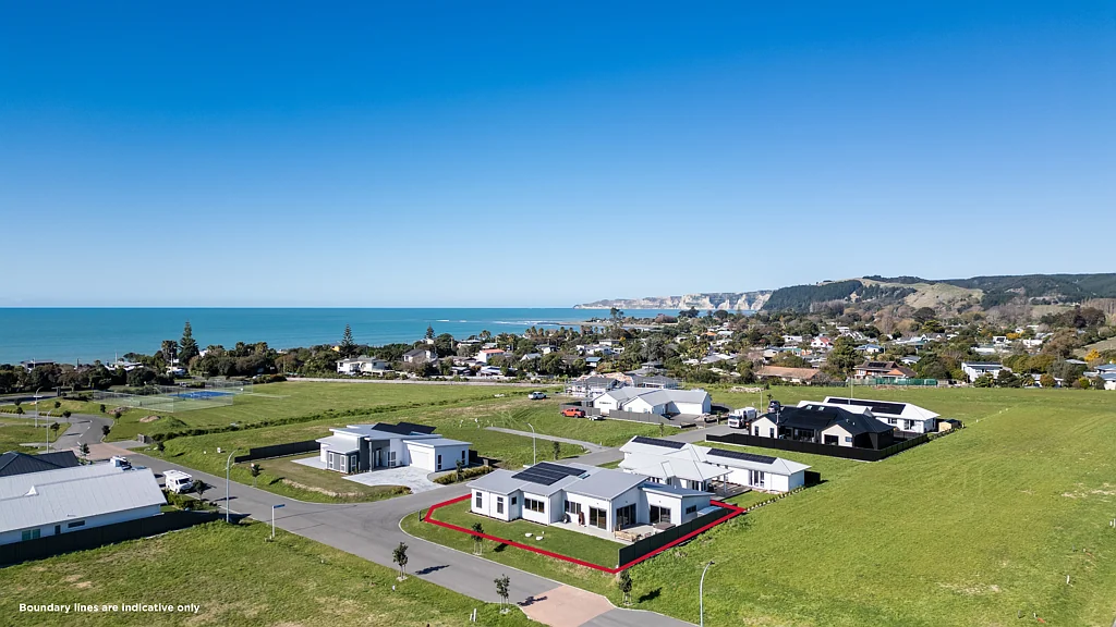 Te Awanga 4 Bedroom Contemporary coastal living