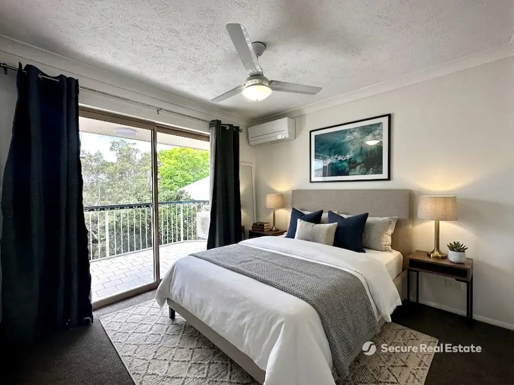 2 Bedrooms + Study !