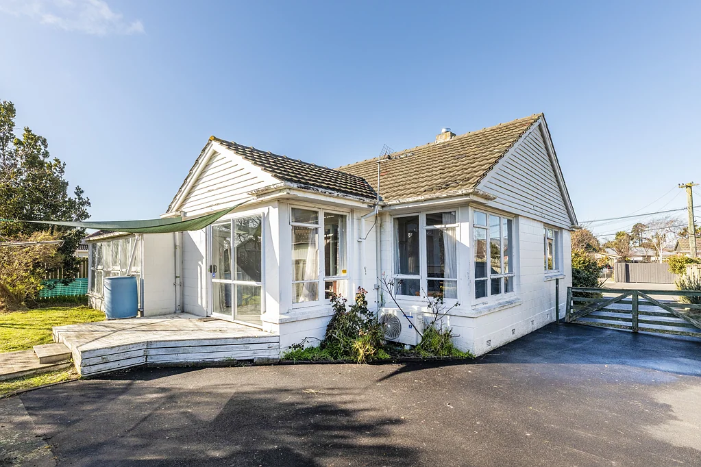 Aranui 3部屋 Unlock the Potential - Perfect Renovation Project