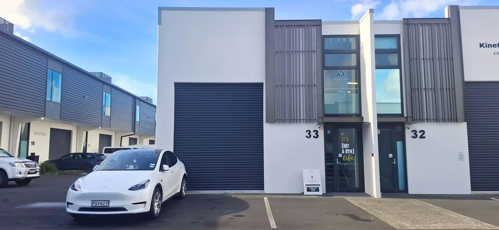 Albany MODERN INDUSTRIAL UNIT IN A PRIME LOCATION
