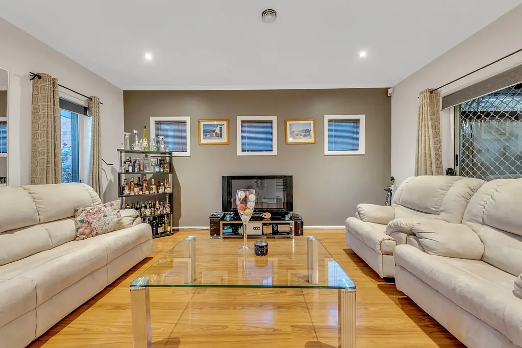 Spacious Double-Storey Family Home in the Prestigious Darlingsford Estate
