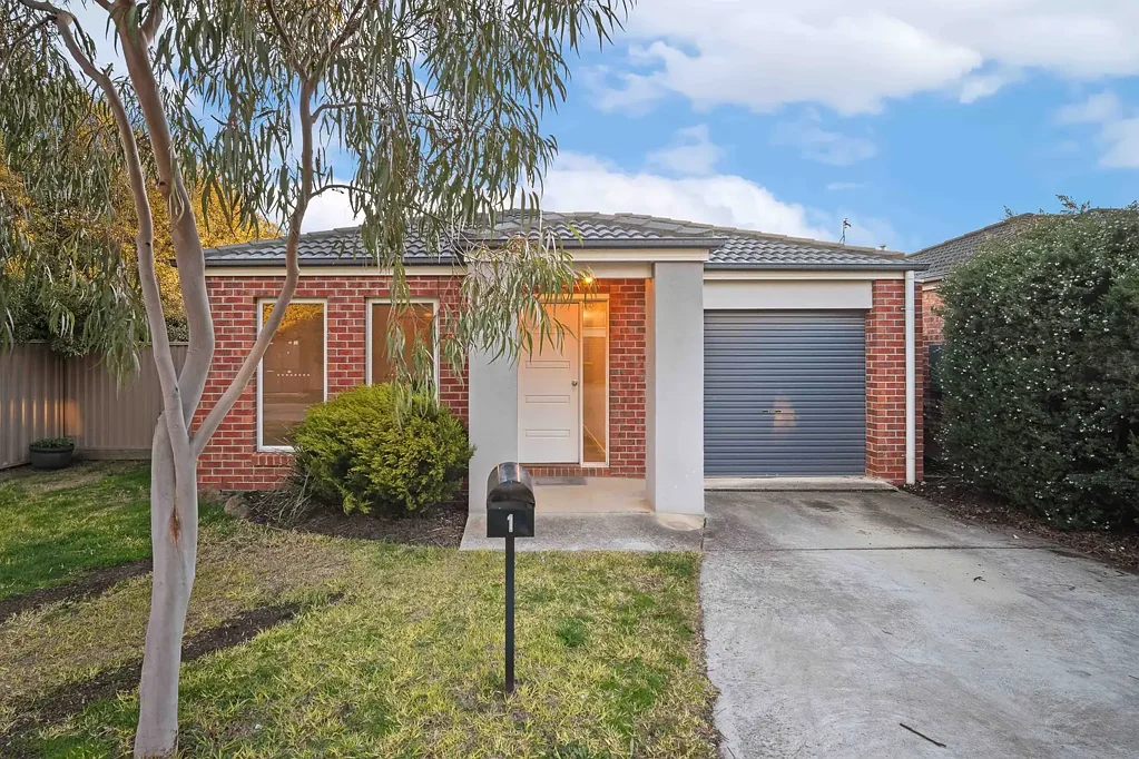 1/9 Burnett Street, Sebastopol, VIC 3356