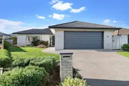 15 Tongeren Square, Karaka