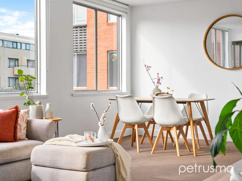 Battery Point 2房  Convenient & Low Maintenance Living