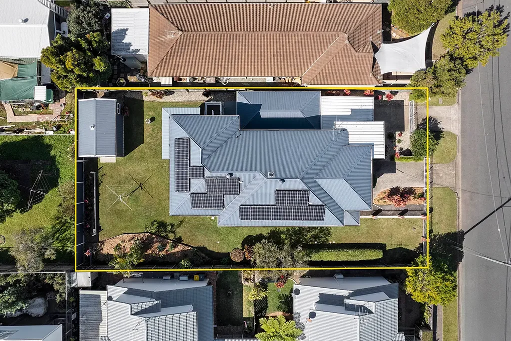 Banyo 5 Bedroom Impressive Family Abode - Perfect Dual Living Opportunity!