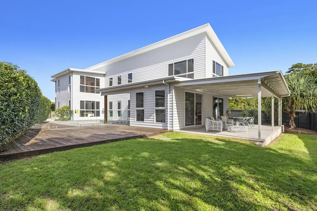 Kingscliff 5غرفة نوم Grand Family Sanctuary Meets Creekfront Prestige
