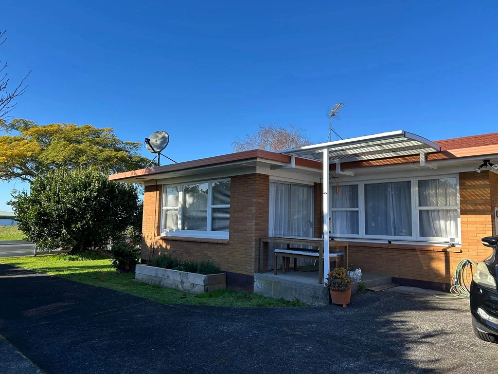 Cosy, Sunny & Close to Town!