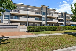 41/16 David Miller Crescent, Casey