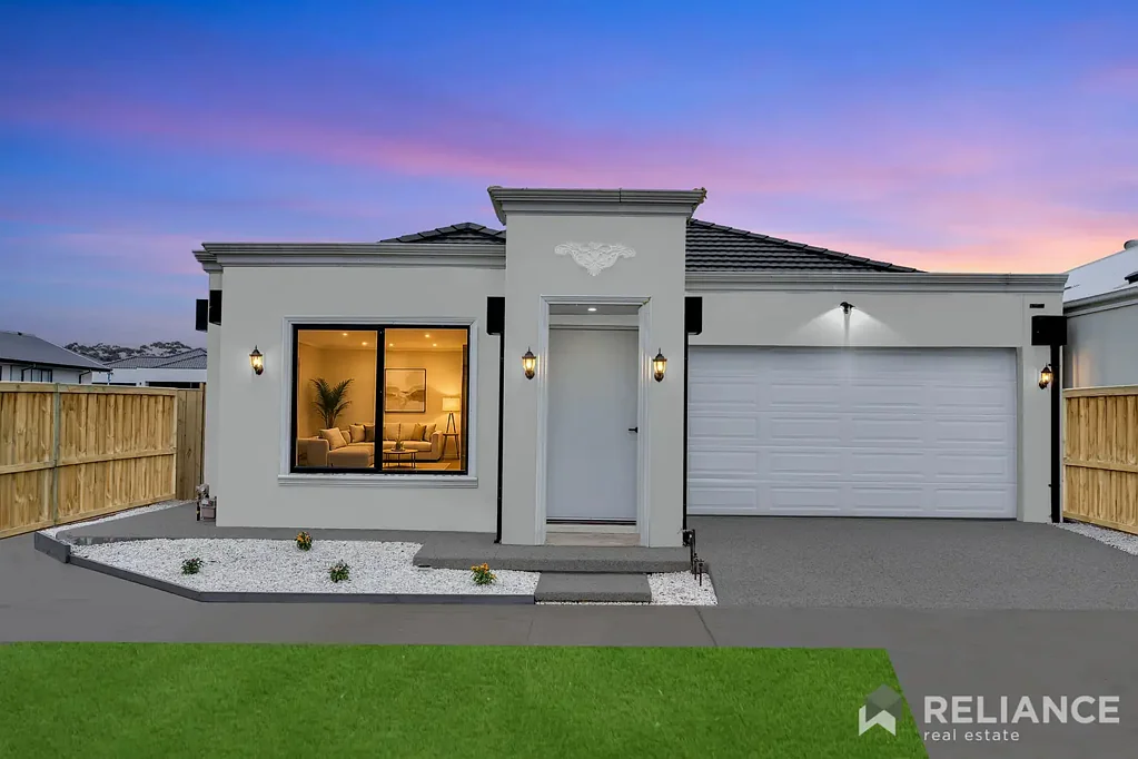 Fraser Rise 4Kwarto Modern Brand New  Family Home in Fraser Rise !