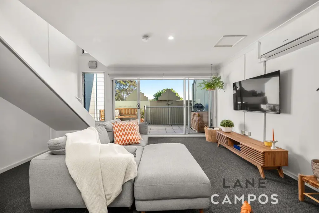 202/5 Tudor Street, Newcastle West, NSW 2302