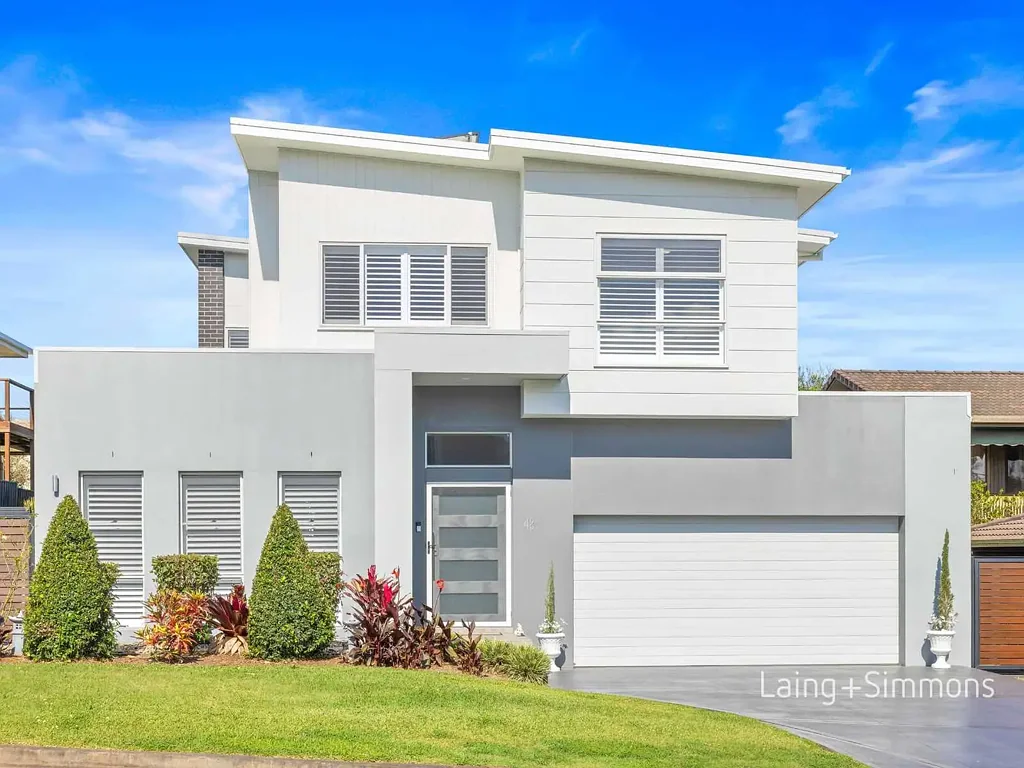 Port Macquarie 4Zimmer Luxury Coastal Living Just Moments from Lighthouse Beach