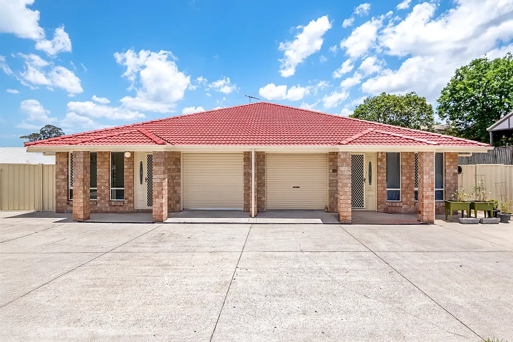 Woodridge 8房 8卧4卫阔绰 868平大地 DUAL LIVING设计 舒适空调便利 周边设施齐全 TO LIVE IN OR TO LET OUT