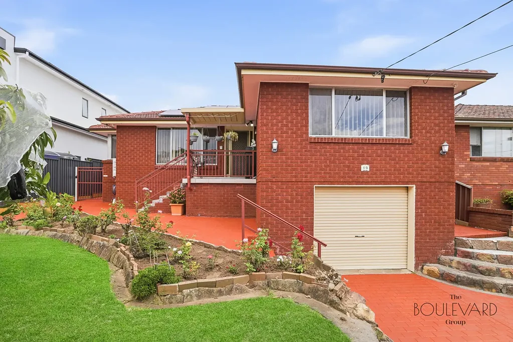 19 Kookaburra Street, Greystanes, NSW 2145