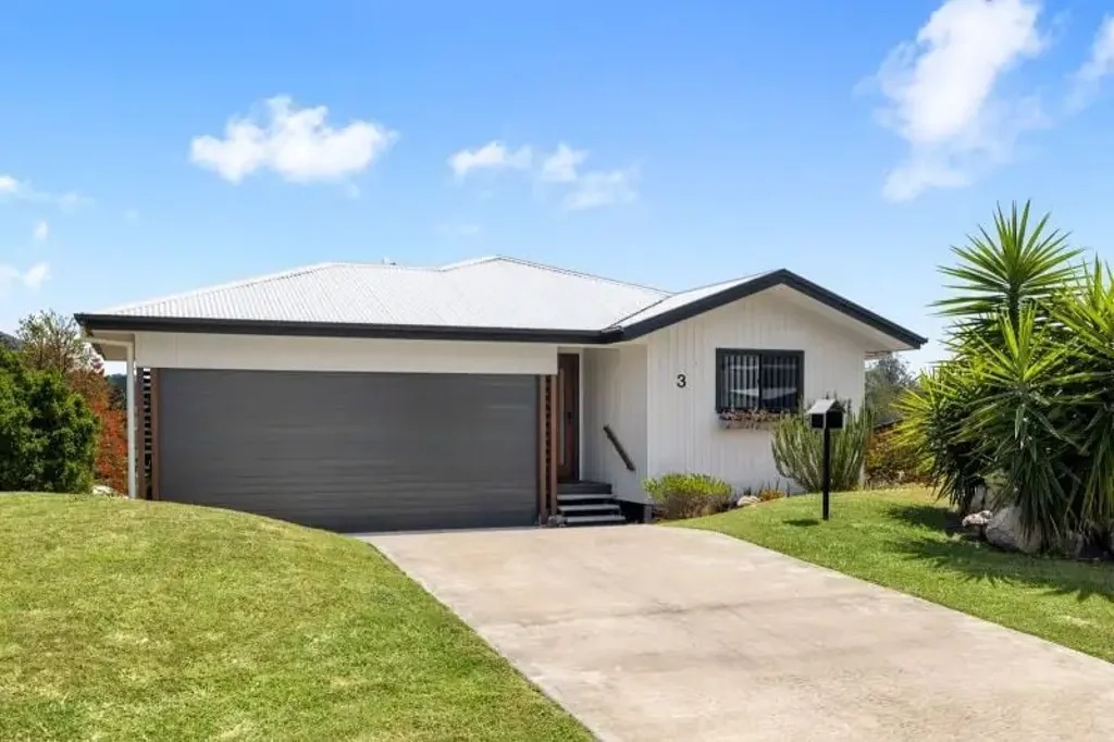 Nimbin 3Kwarto Modern As-New Build with Views and Self-Contained Studio