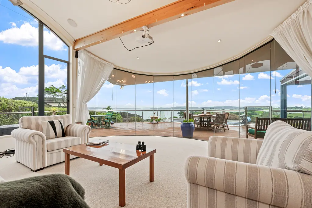 Algies Bay 3 Bedroom Prestige, Potential & Panoramic Views