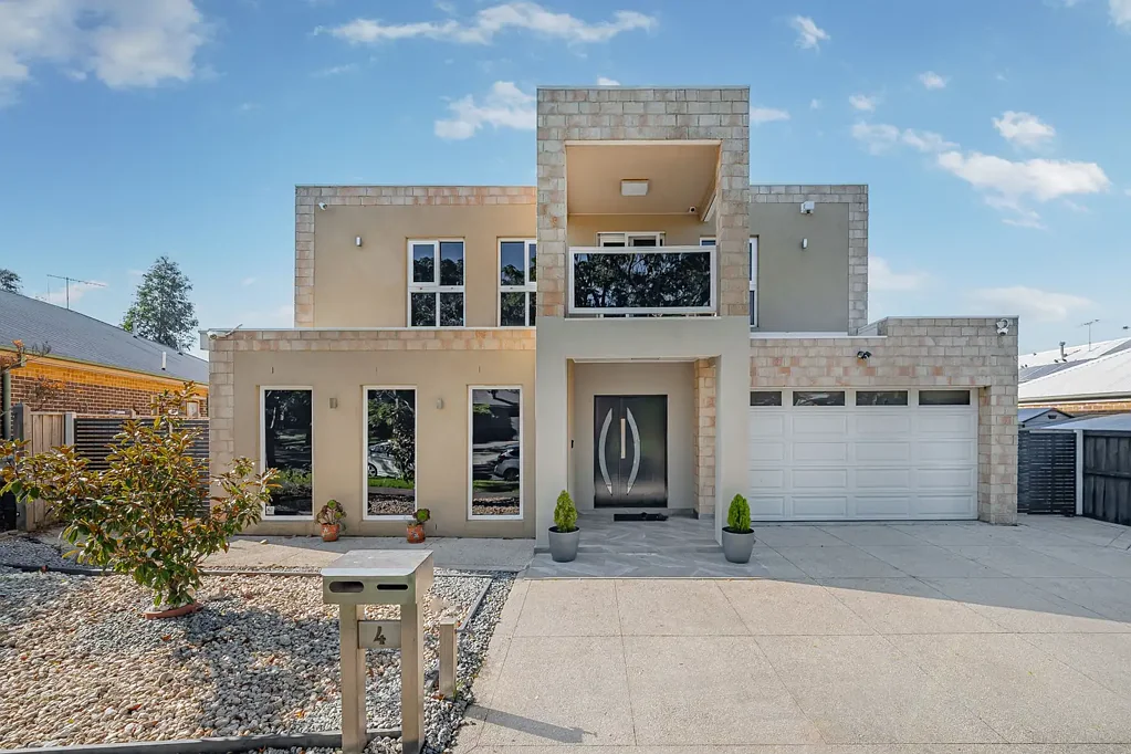 4 Lauderdale Drive, Craigieburn, VIC 3064
