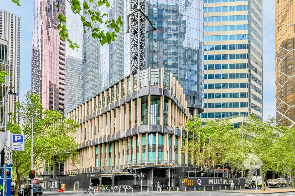 Modern 2-Bedroom Apartment in Queens Place – Convenient CBD Living