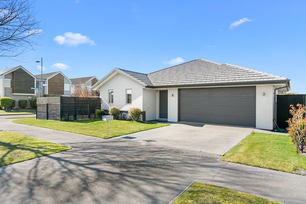 Wigram 3房  Wigram Starter Home - Owners on the Move!