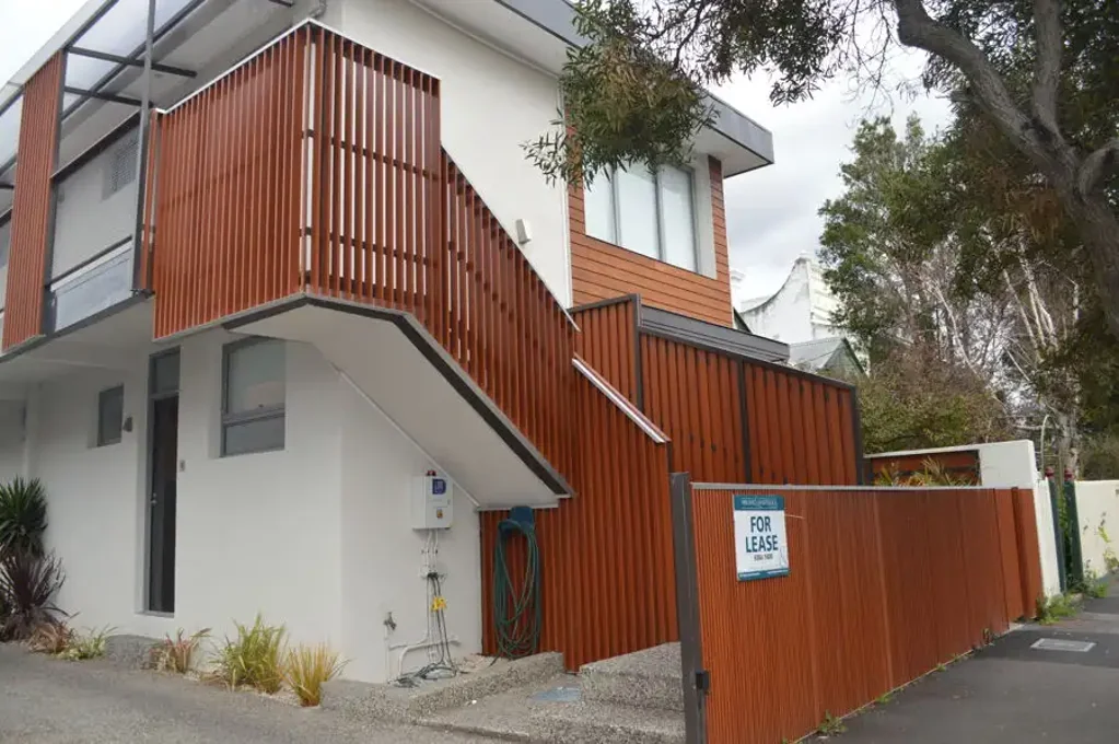 Modern Inner City Living!!